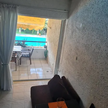 Krokida Unique Apt Corinth Exterior photo